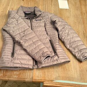 Patagonia Women’s Light Weight Grey Jacket